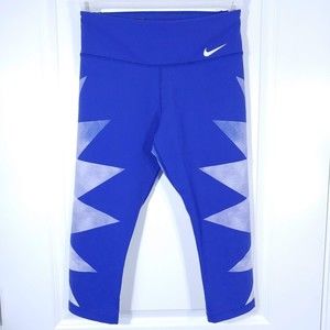 Nike Legendary Tight Waterglass Capri Athletic Leggings Purple Size M 724957-455